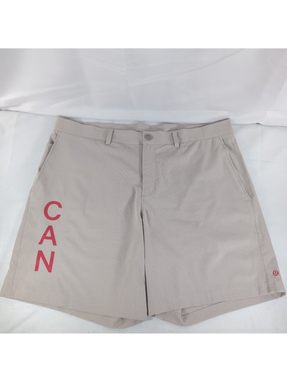 Lululemon Team Canada Limited Ed. Men 44 Unlined Classic Golf Shorts Beige Chino